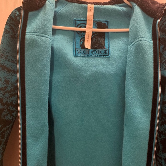 Lululemon Limited Edition Jacket - Picture 3 of 3